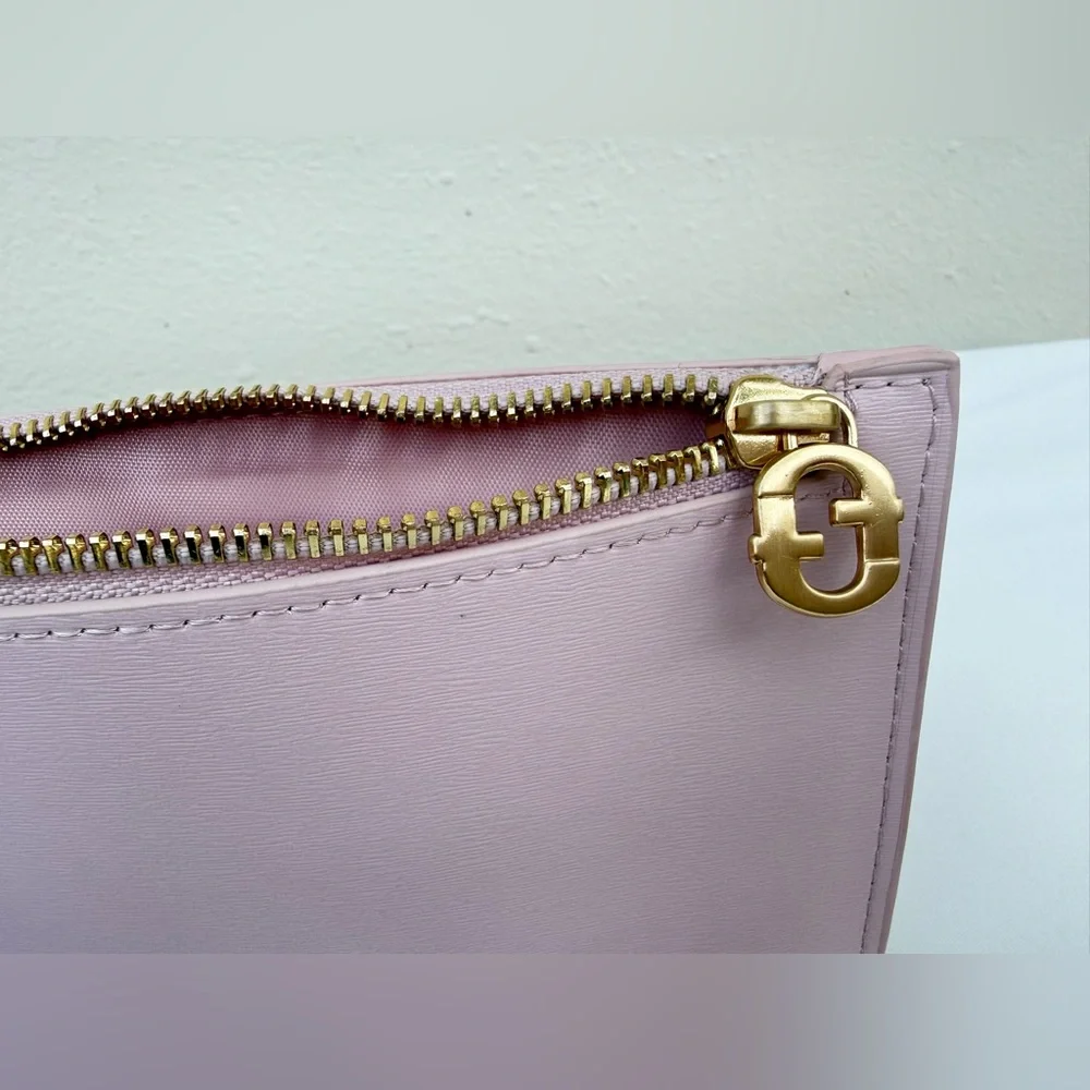 ๐ Stylish Pink Wristlet Wallet Set โ 2 Pieces! ๐ - Picture 10 of 16